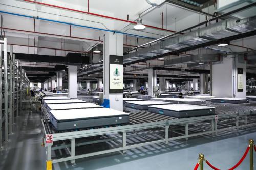 慕思上市后首次大型开放日 百家媒体探访智能睡眠新篇章